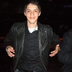 Meet your Posher, Adrian